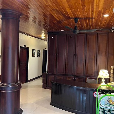 Jasmine Place House لوانغ برابانغ المظهر الخارجي الصورة