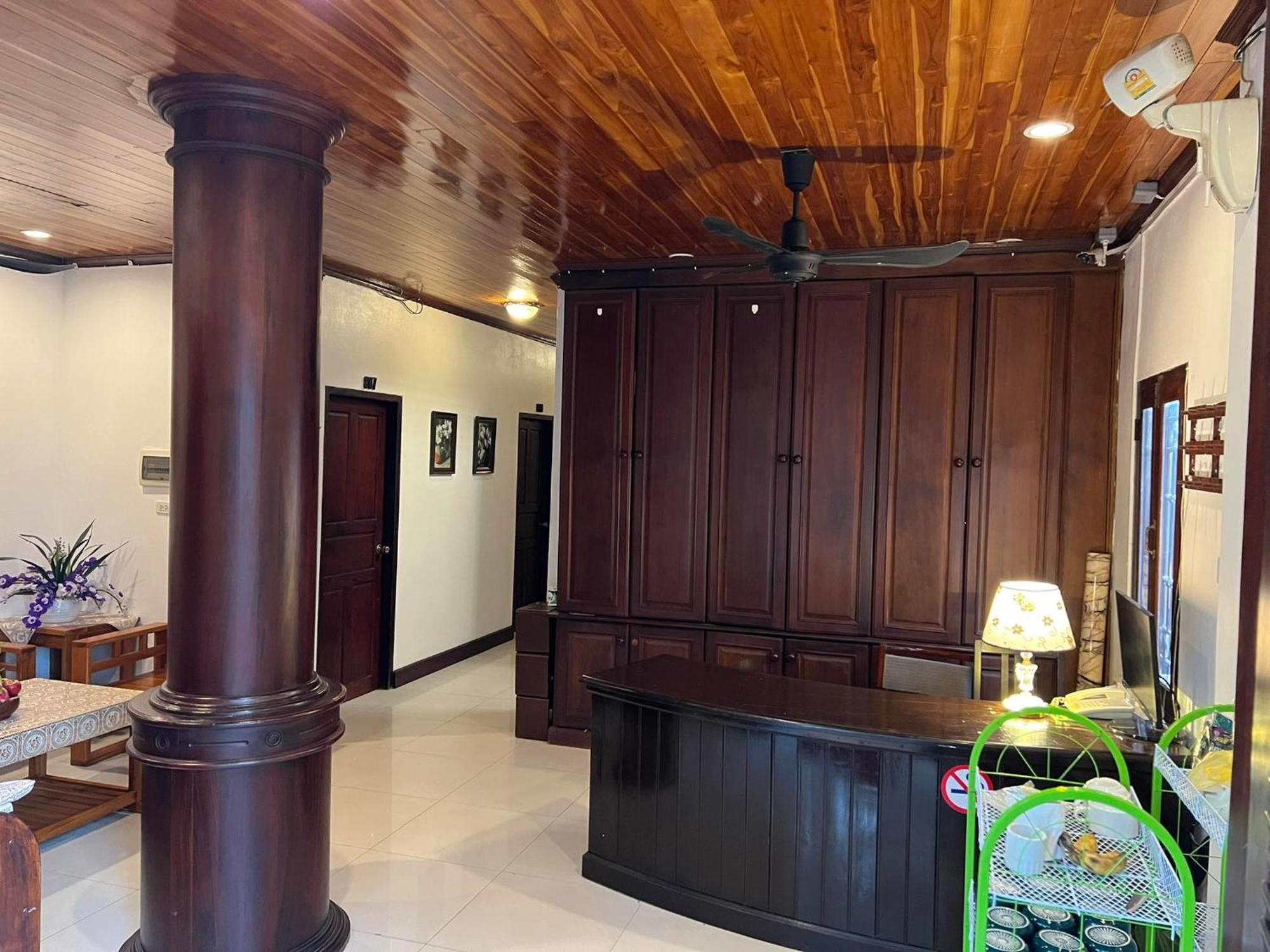 Jasmine Place House لوانغ برابانغ المظهر الخارجي الصورة