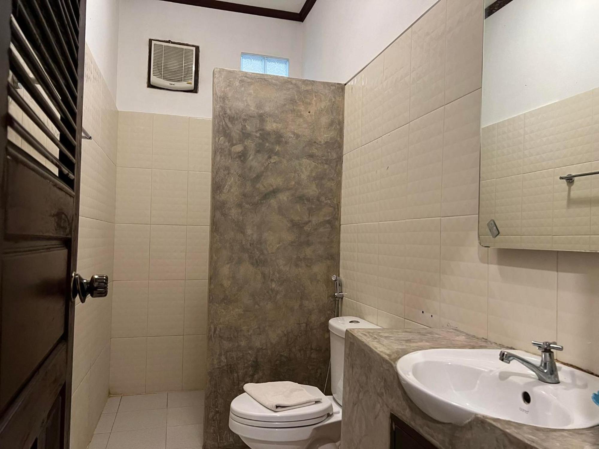 Jasmine Place House لوانغ برابانغ المظهر الخارجي الصورة