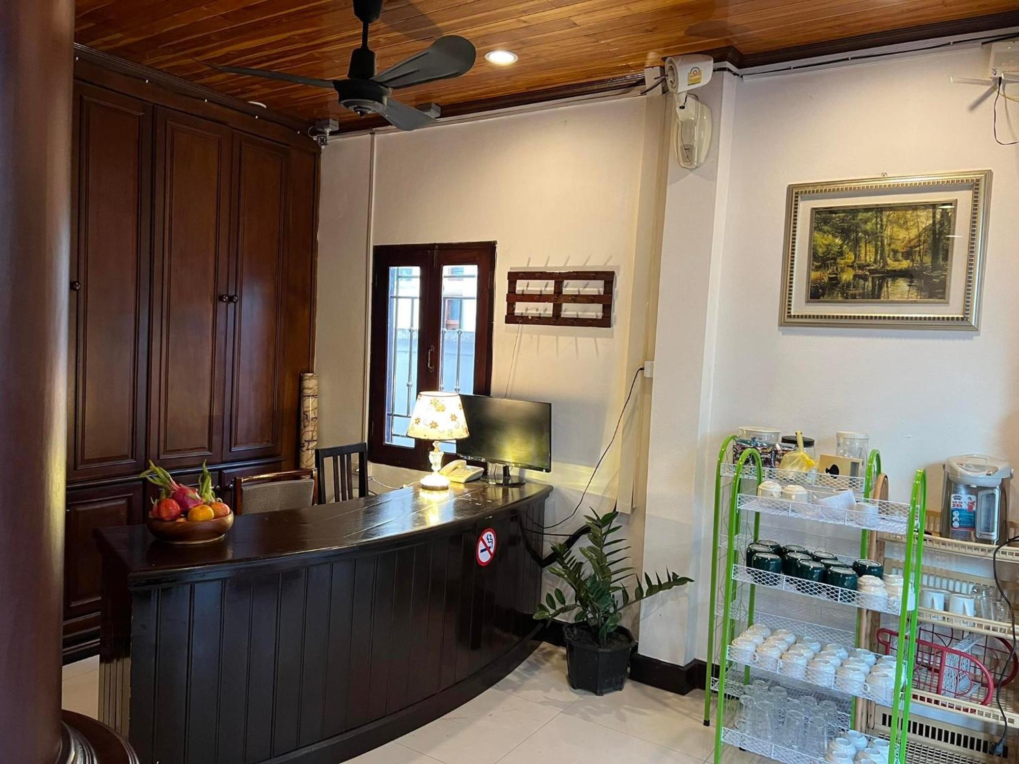 Jasmine Place House لوانغ برابانغ المظهر الخارجي الصورة